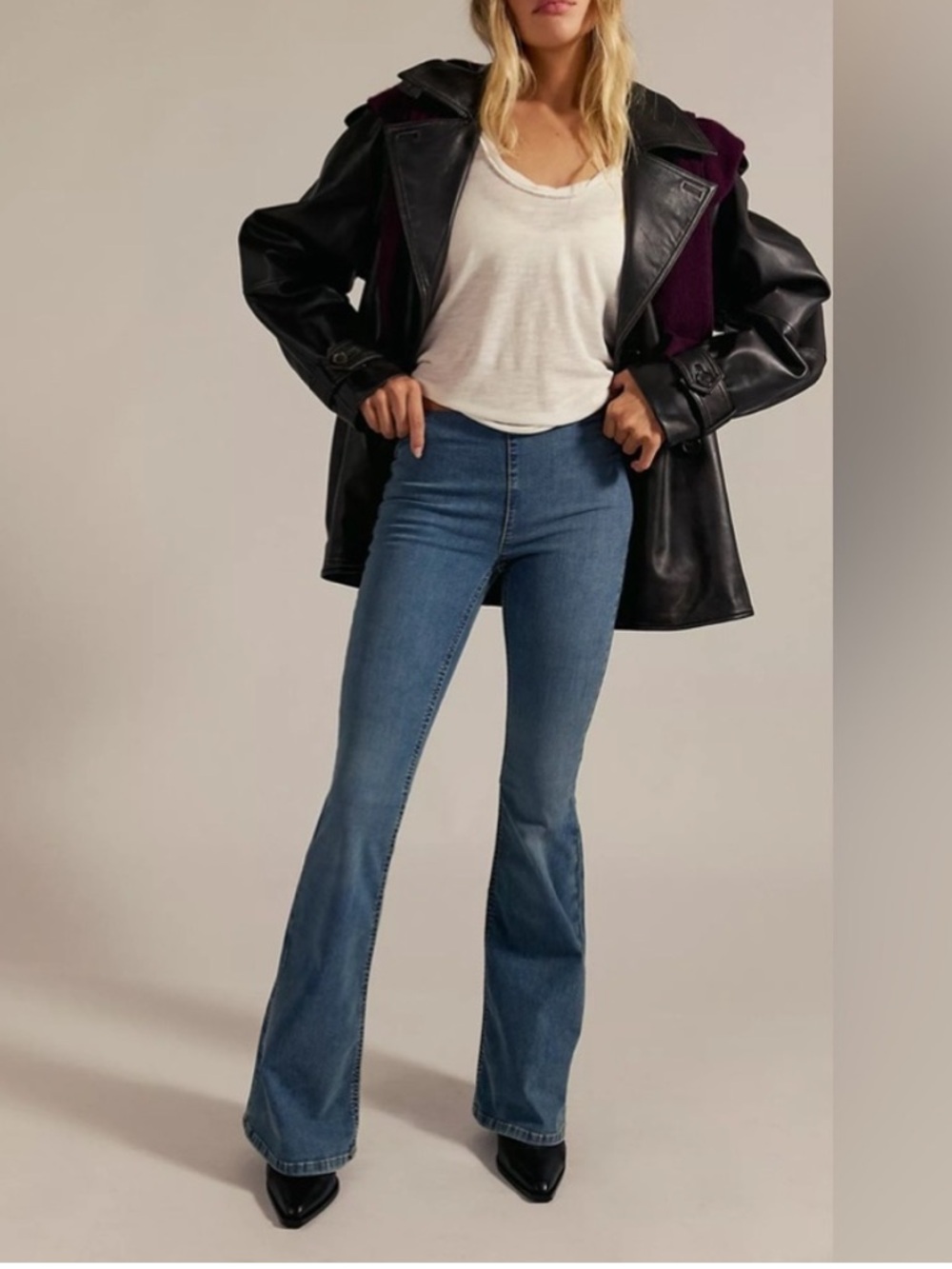 Free People Penny Pull-On Flare Jeans Elastic Waist Size 31